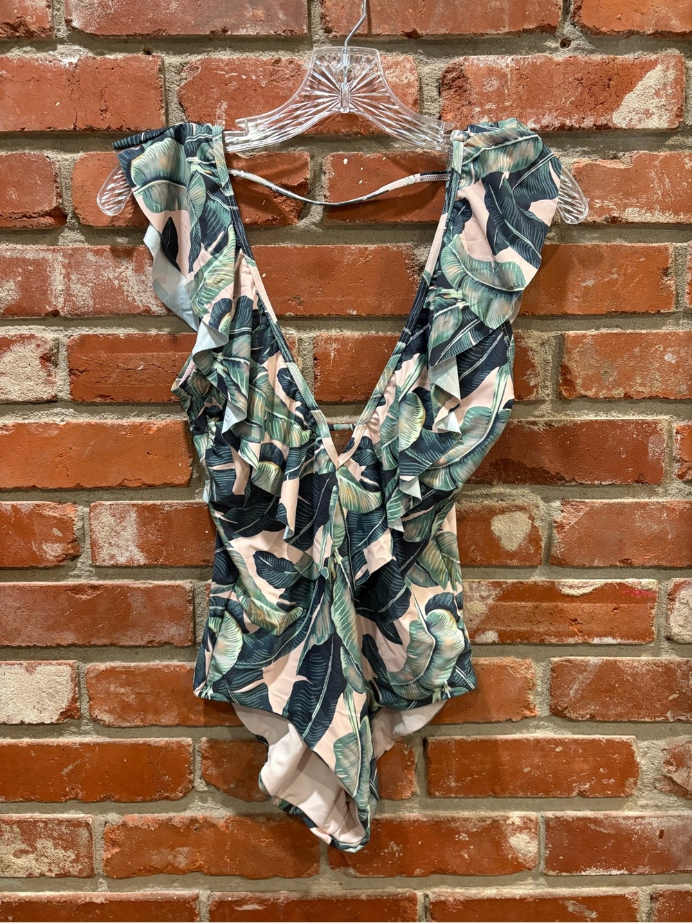 Gianni Bini Tropical Palm Leaf Ruffle Deep V Neck One Piece Swimsuit Size M